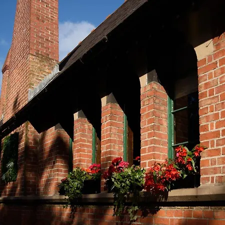 Hotel Schoolhouse