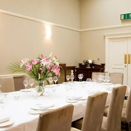 Schoolhouse فندق