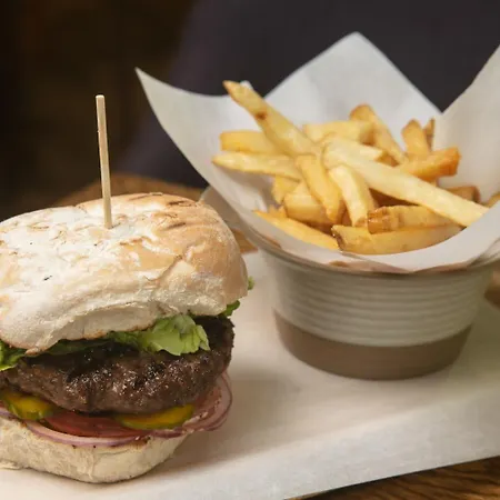 Hotel Schoolhouse 4*