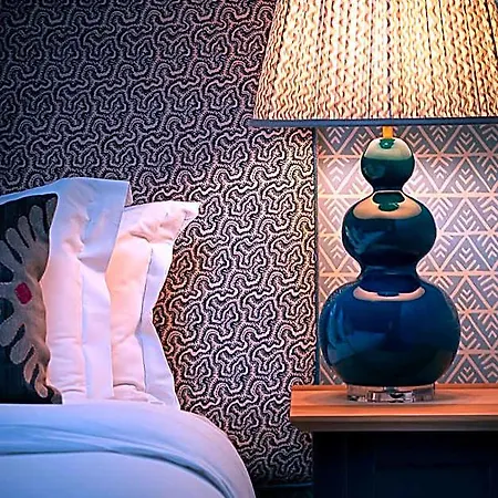 Schoolhouse Hotell 4*